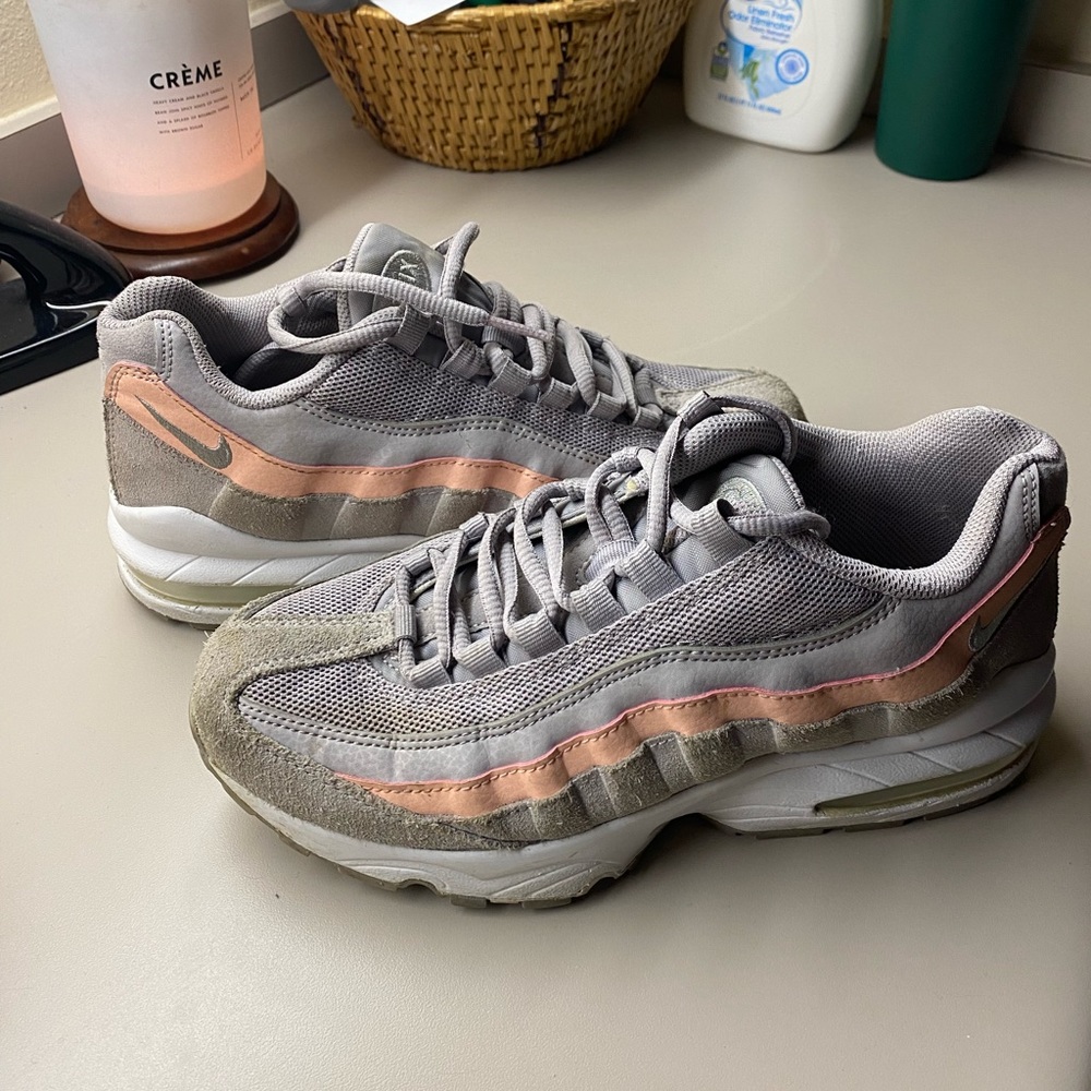 Women’s Nikes